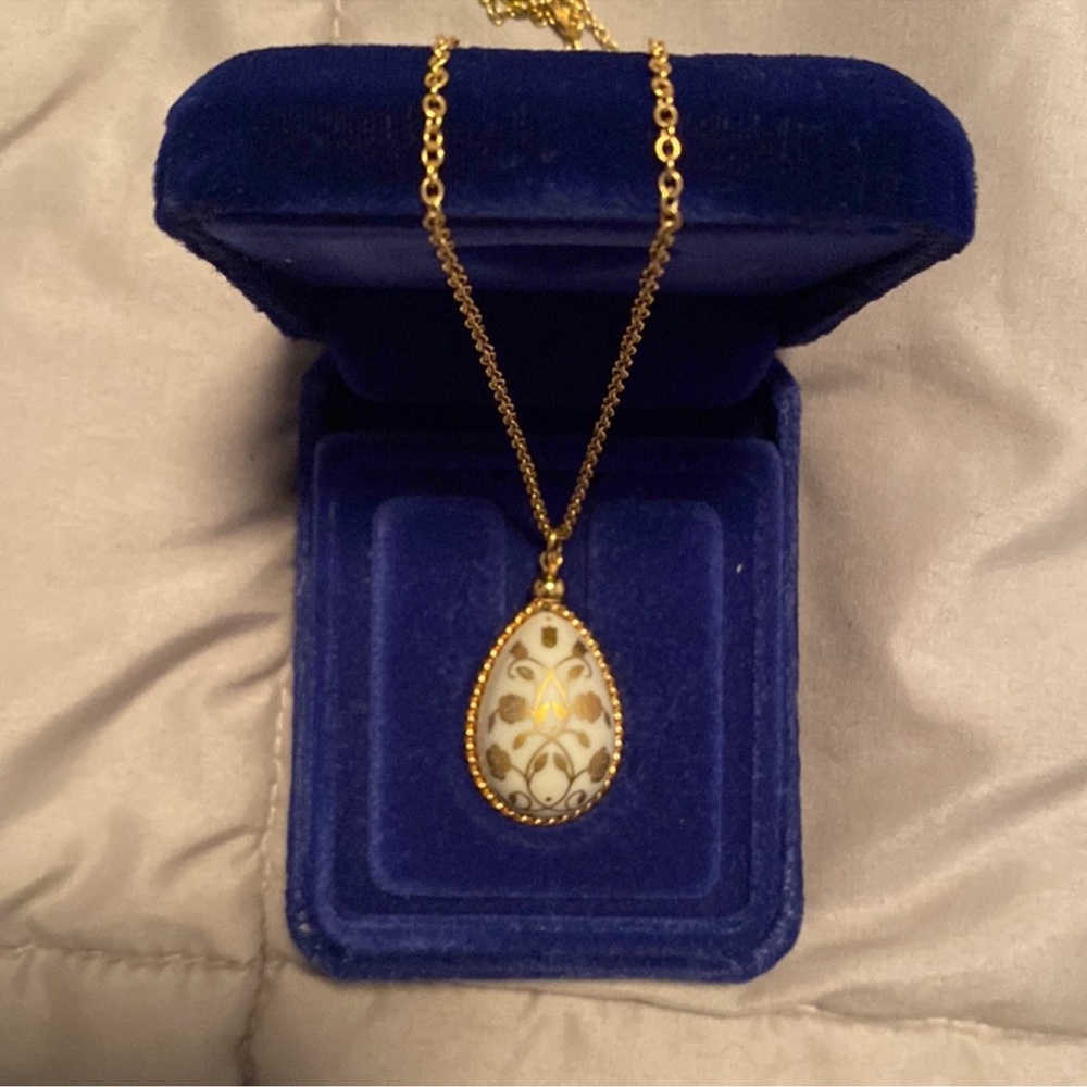 Vitage. Franklin mint egg 12k